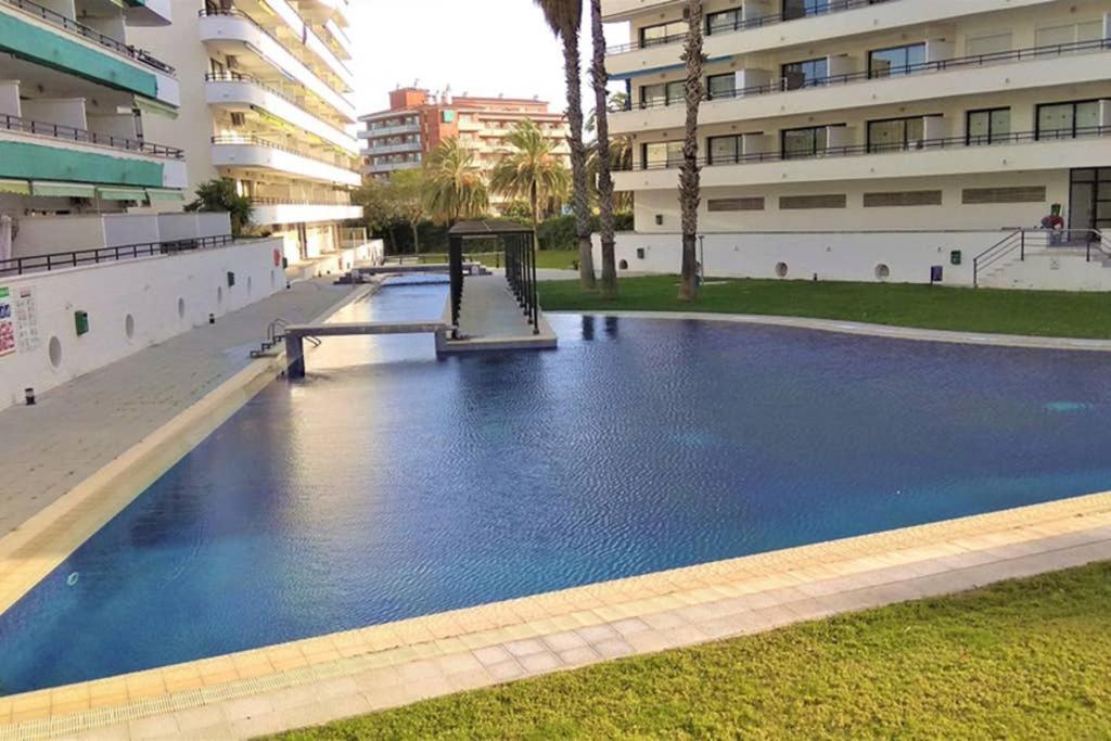 Apartaments Familiar Cerca Port Aventura Салоу Экстерьер фото